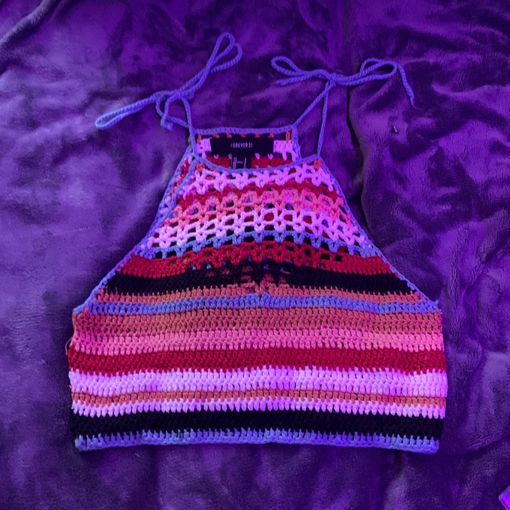Forever 21 crochet halter top! lightly worn. in good condition.